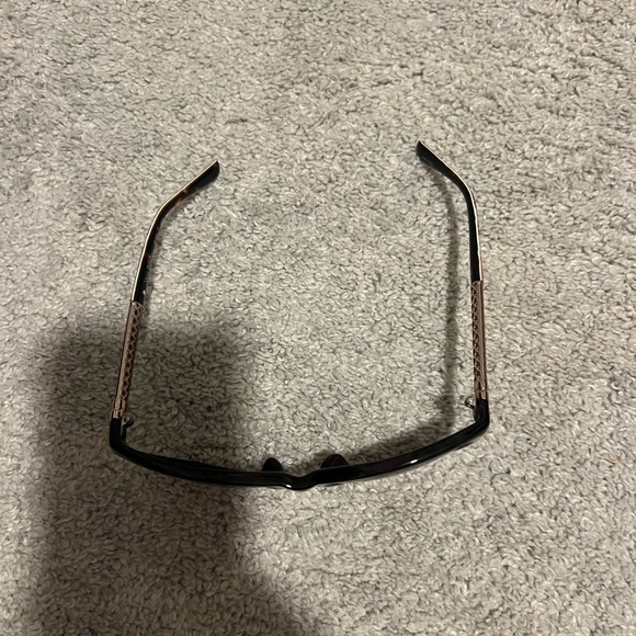 Sunglasses - Picture 4 of 4